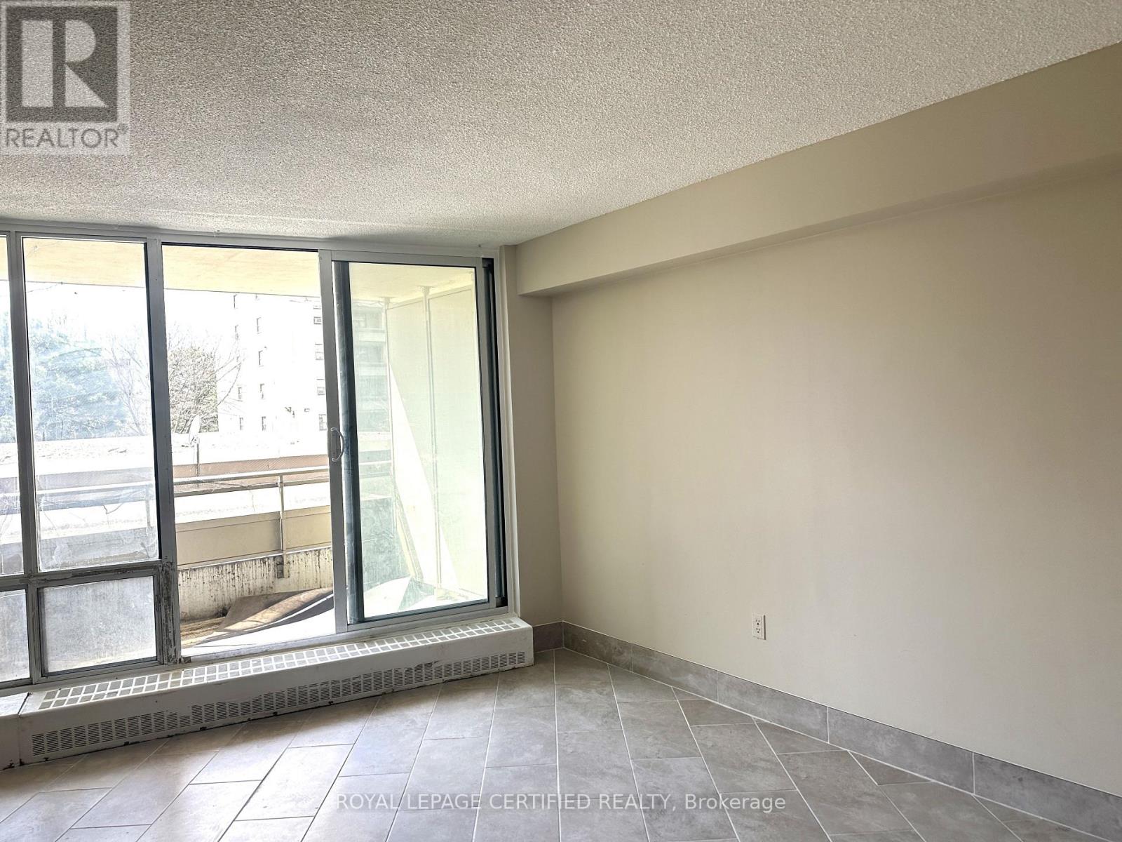 208 - 380 Dixon Road, Toronto, Ontario  M9R 1T3 - Photo 7 - W13021796