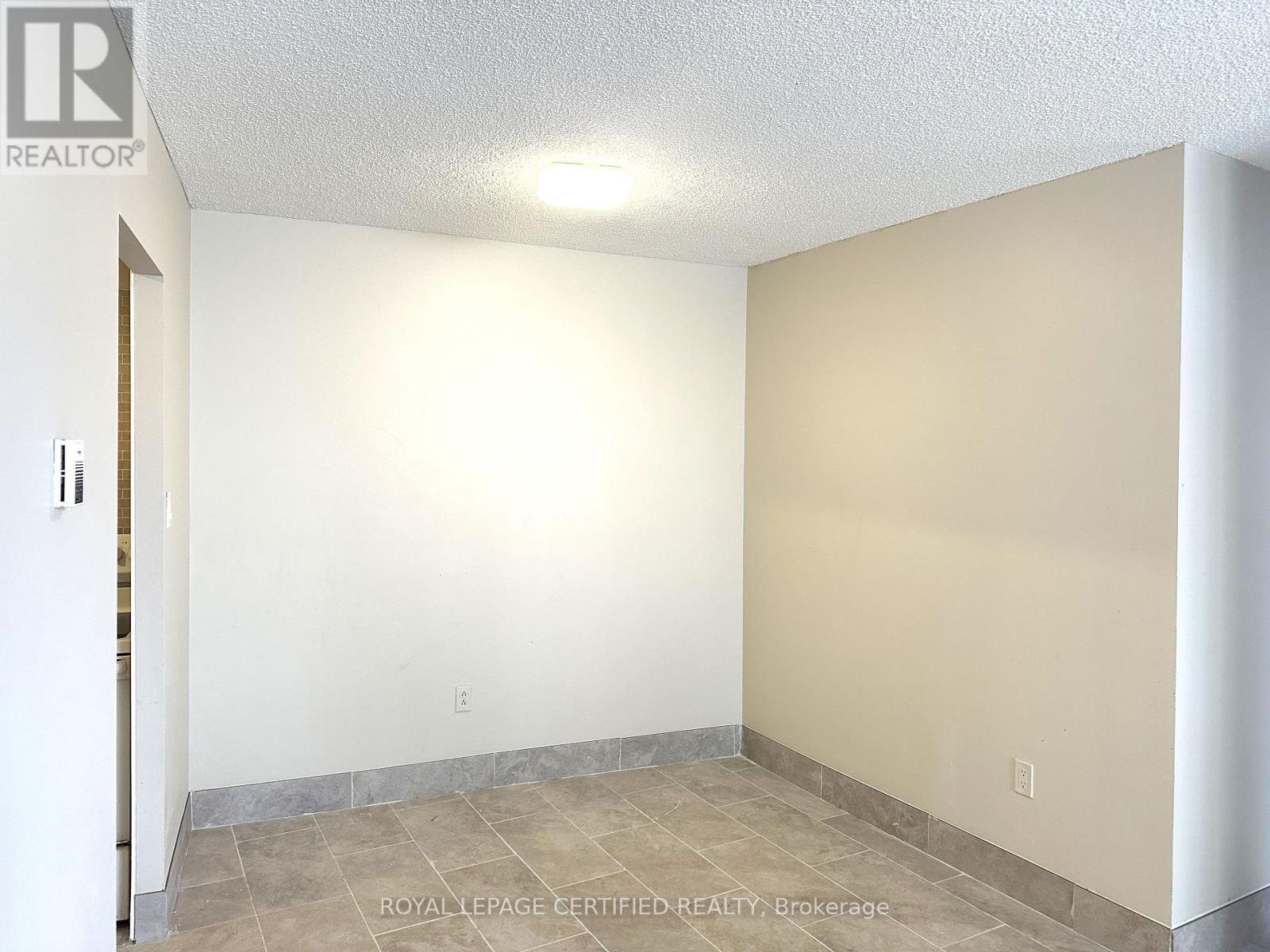 208 - 380 Dixon Road, Toronto, Ontario  M9R 1T3 - Photo 8 - W13021796