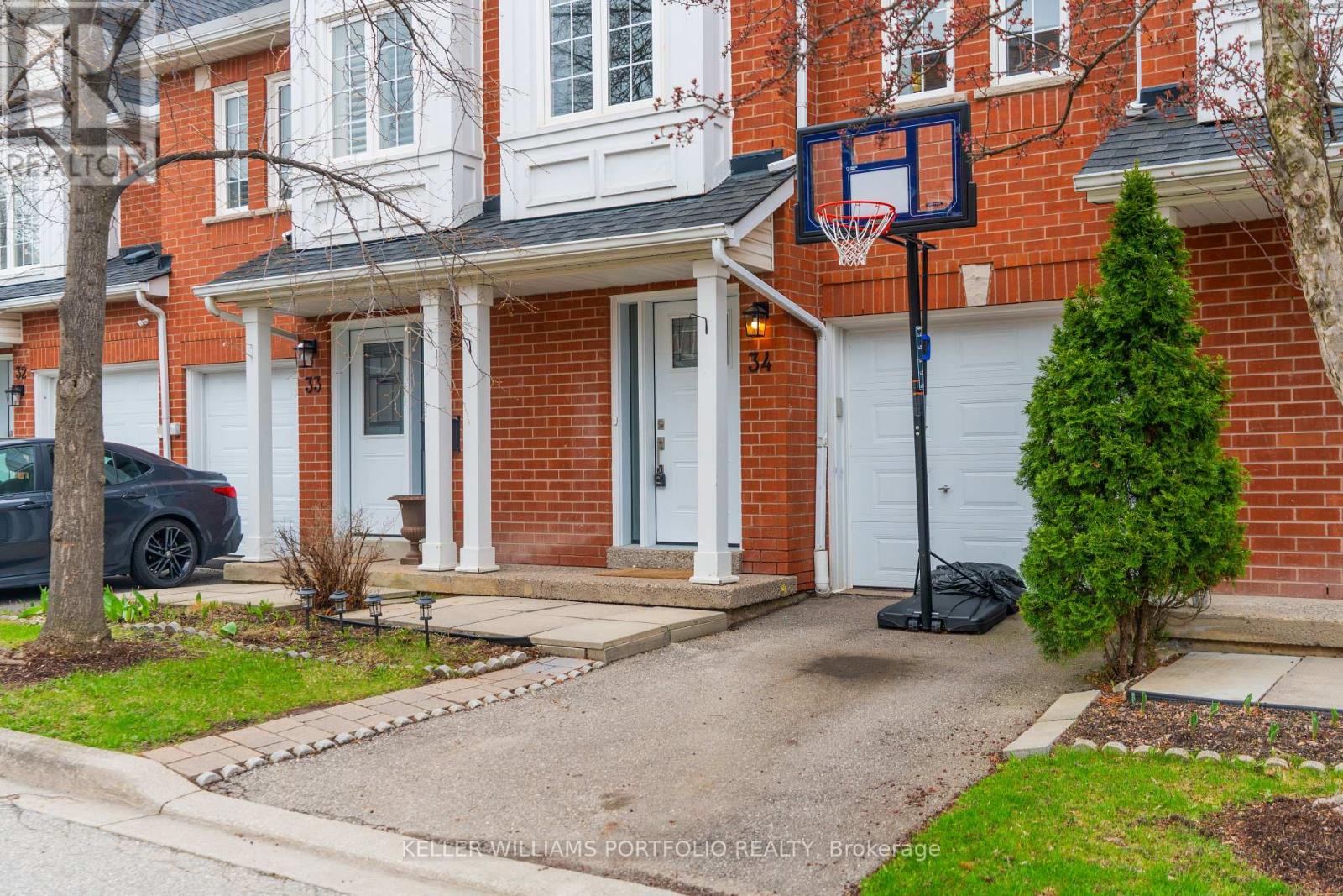 34 - 1588 South Parade Court, Mississauga, Ontario  L5M 6E7 - Photo 2 - W13021808