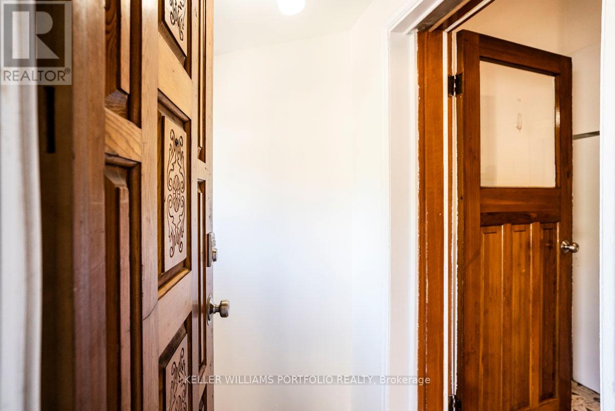 Unit 1 - 821 Gladstone Avenue, Toronto, Ontario  M6H 3J7 - Photo 10 - W13021848