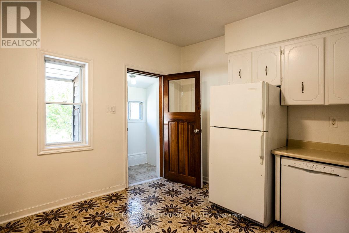 Unit 1 - 821 Gladstone Avenue, Toronto, Ontario  M6H 3J7 - Photo 8 - W13021848