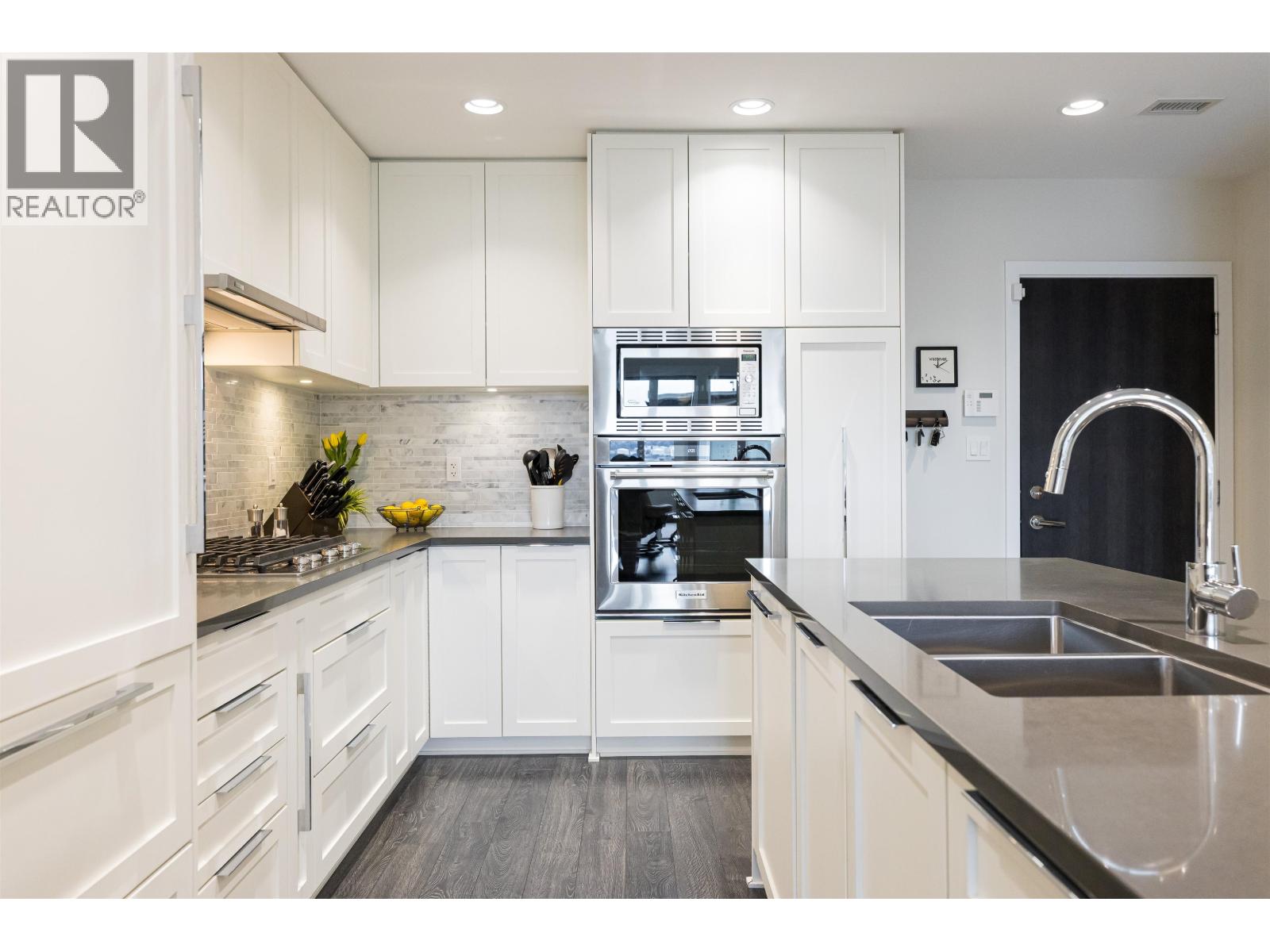 104 3825 Cates Landing Way, North Vancouver, British Columbia  V7G 0A6 - Photo 8 - R3093442