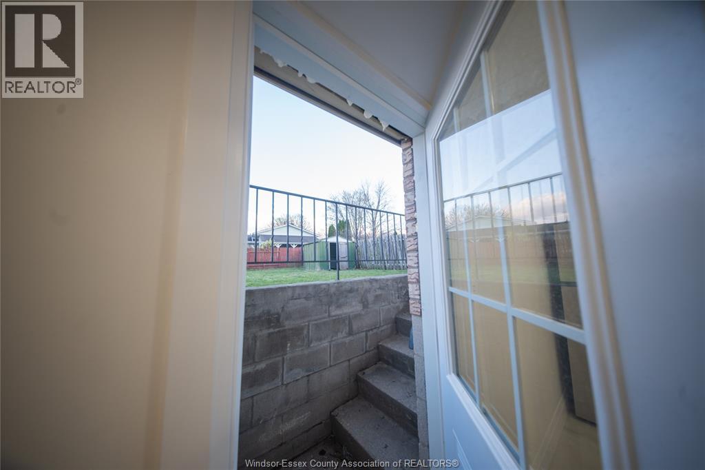 9691 Avery Lane, Windsor, Ontario  N8R 2C1 - Photo 14 - 26008672
