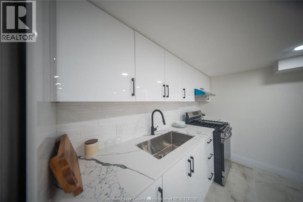 9691 Avery Lane, Windsor, Ontario  N8R 2C1 - Photo 16 - 26008672