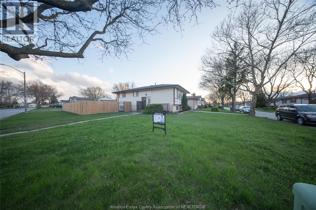 9691 Avery Lane, Windsor, Ontario  N8R 2C1 - Photo 24 - 26008672