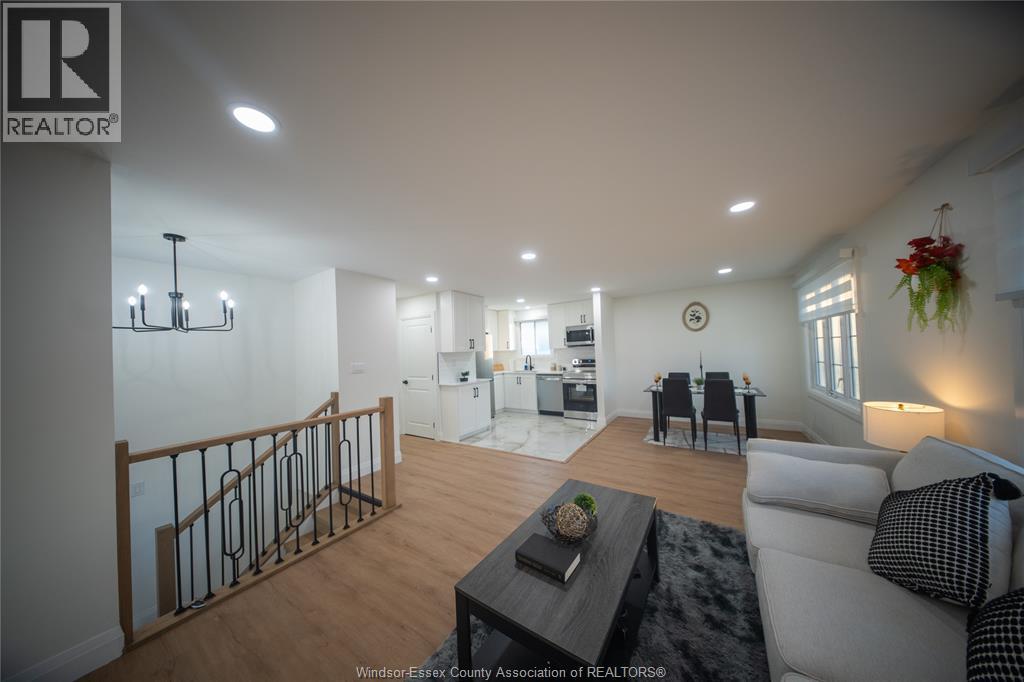 9691 Avery Lane, Windsor, Ontario  N8R 2C1 - Photo 3 - 26008672