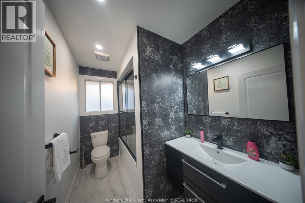 9691 Avery Lane, Windsor, Ontario  N8R 2C1 - Photo 8 - 26008672