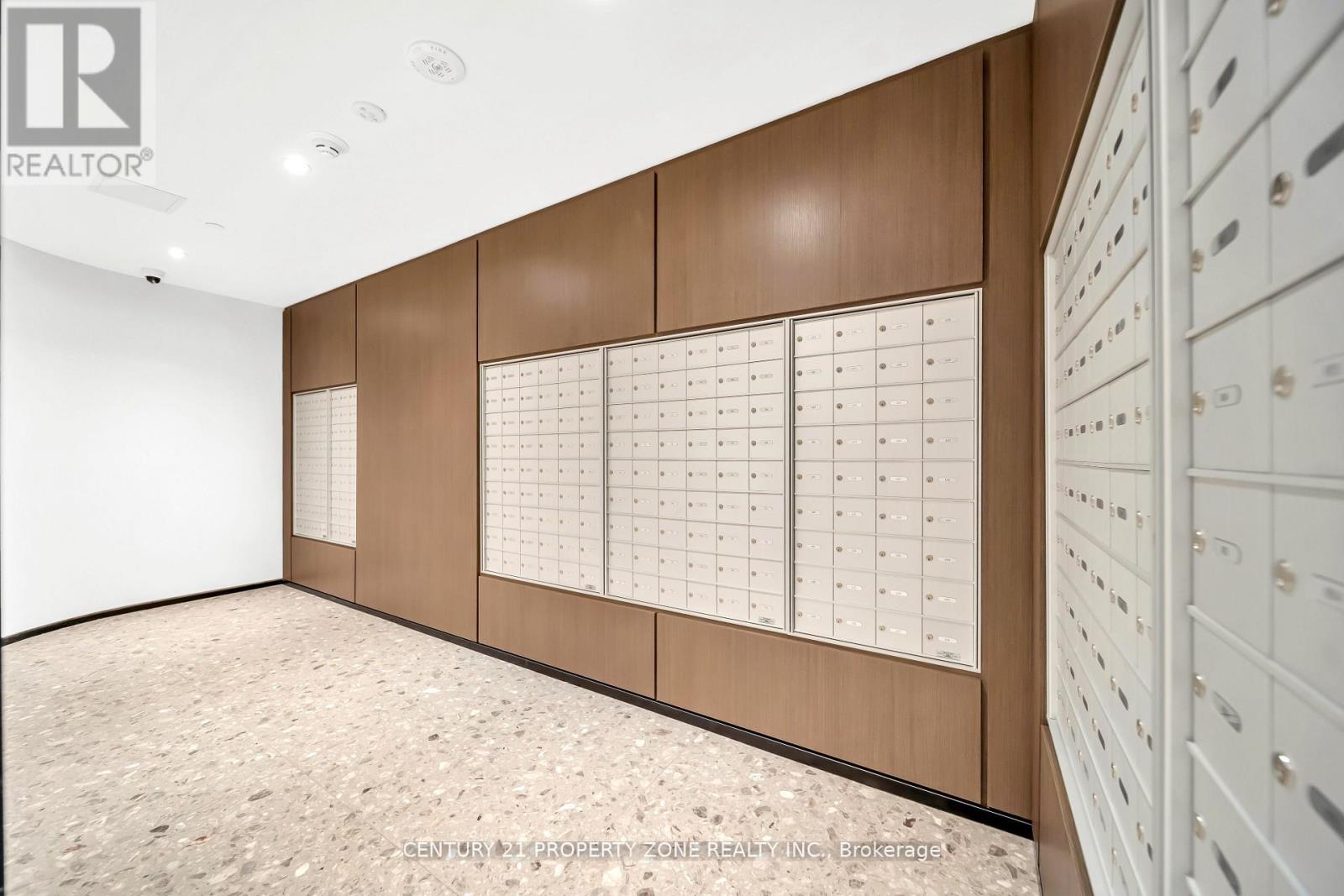 1914 - 25 Wellington Street, Kitchener, Ontario  N2G 0G5 - Photo 17 - X13021672