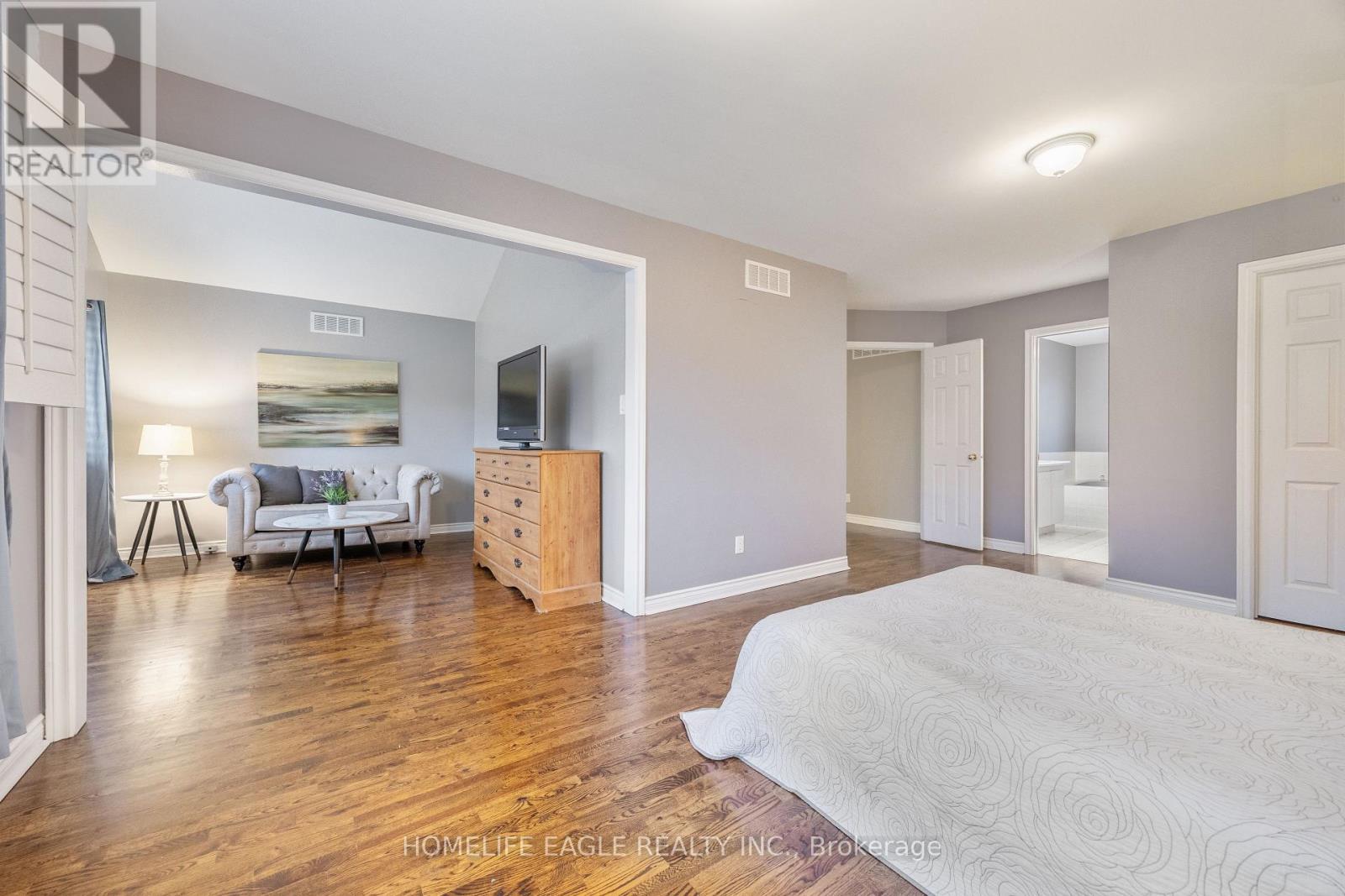 20286 Yonge Street, East Gwillimbury, Ontario  L9N 1B1 - Photo 16 - N13009504