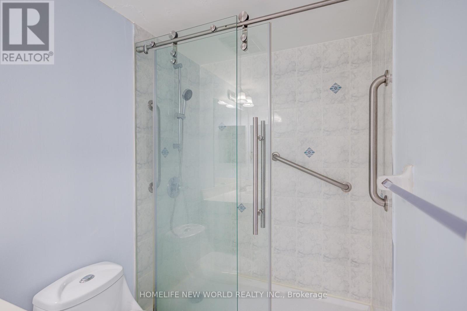 205 - 81 Townsgate Drive, Vaughan, Ontario  L4J 8E6 - Photo 29 - N13010534