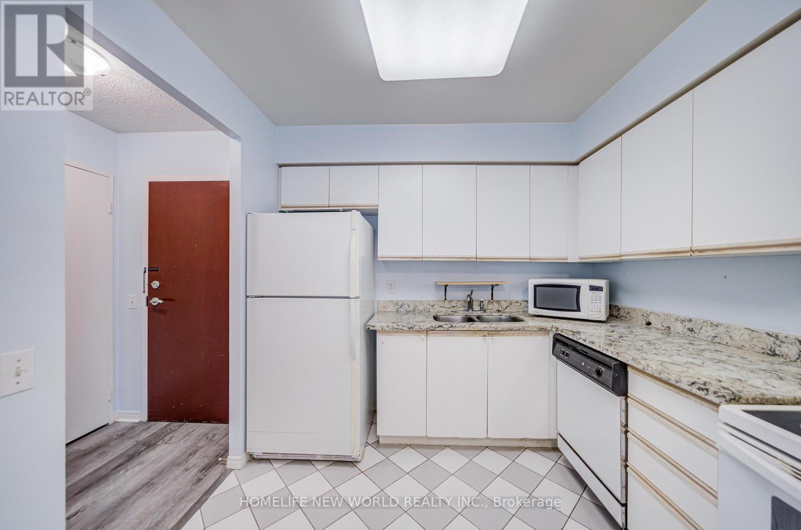 205 - 81 Townsgate Drive, Vaughan, Ontario  L4J 8E6 - Photo 24 - N13010534