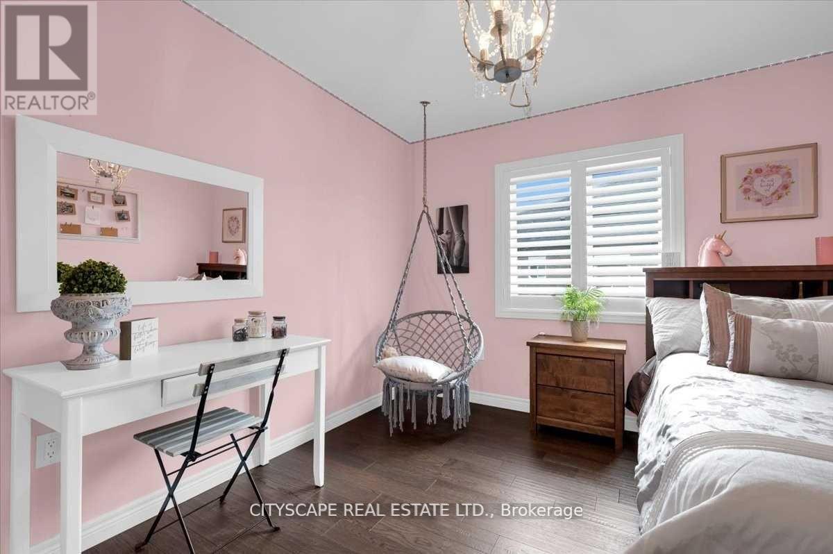 40 Blue Ribbon Way, Hamilton, Ontario  L0R 1C0 - Photo 19 - X12932580