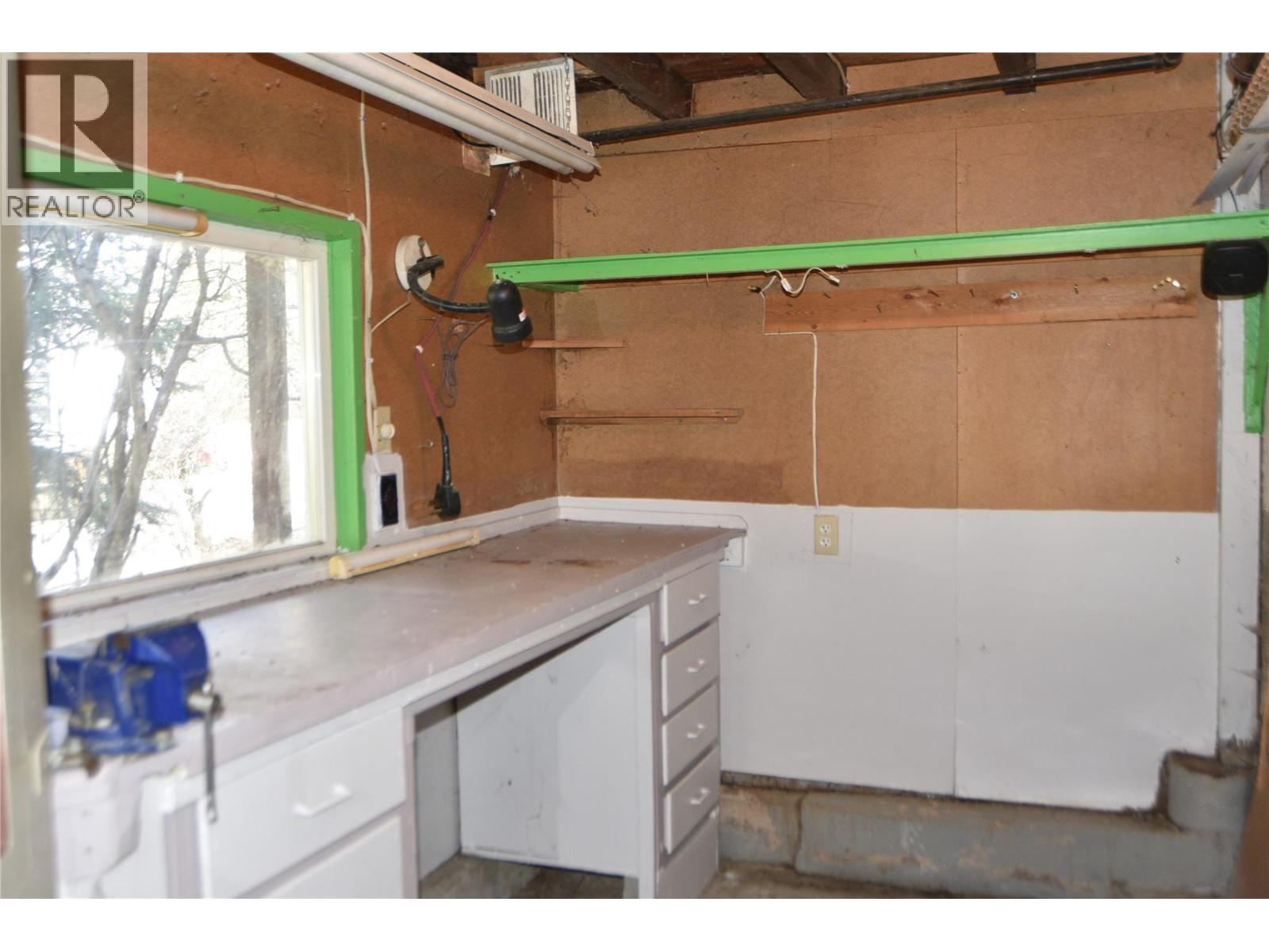 909 Edgewood Avenue, Nelson, British Columbia  V1L 4E1 - Photo 33 - 10383693