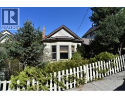 909 Edgewood Avenue, Nelson, British Columbia