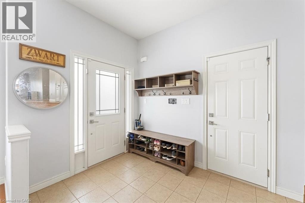 66 Magnificent Way, Hamilton, Ontario  L0R 1C0 - Photo 4 - 40822473