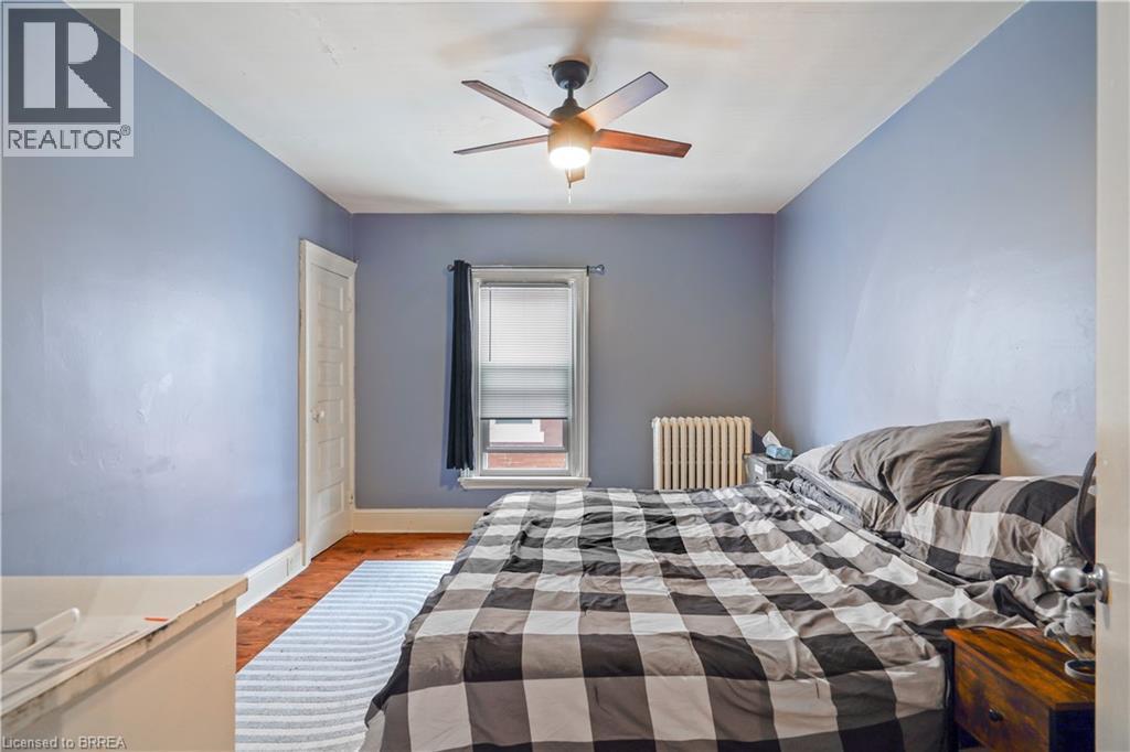 10 Henrietta Street, Brantford, Ontario  N3T 3Y9 - Photo 13 - 40820247