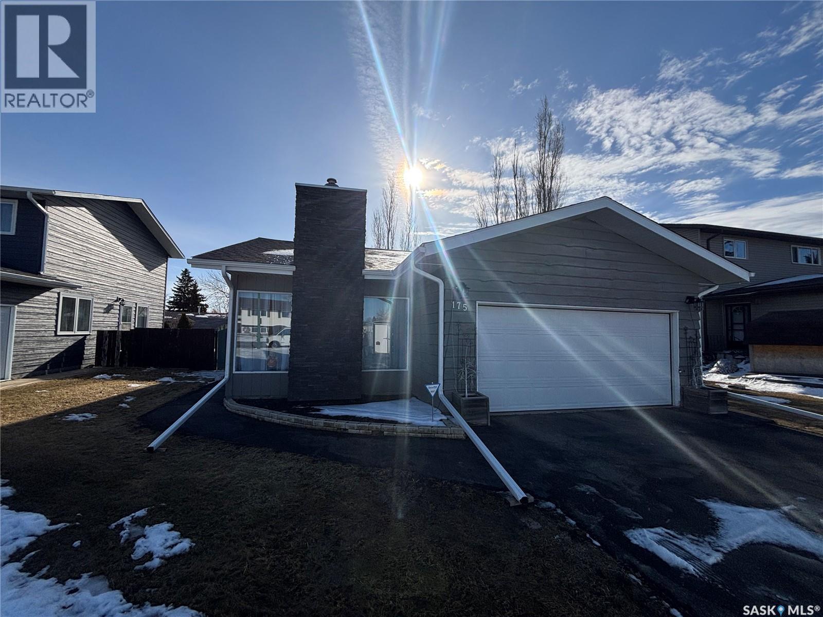 175 Allanbrooke DRIVE, Yorkton, Saskatchewan