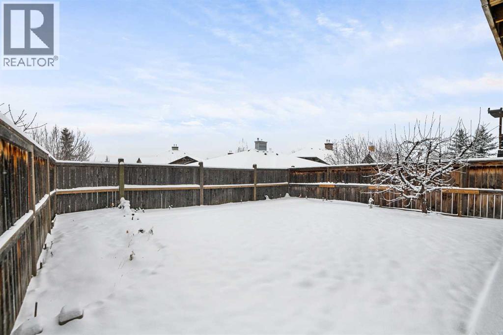 79 Pantego Way Nw, Calgary, Alberta  T3k 0K6 - Photo 10 - A2292908