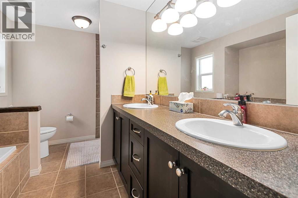 79 Pantego Way Nw, Calgary, Alberta  T3k 0K6 - Photo 42 - A2292908