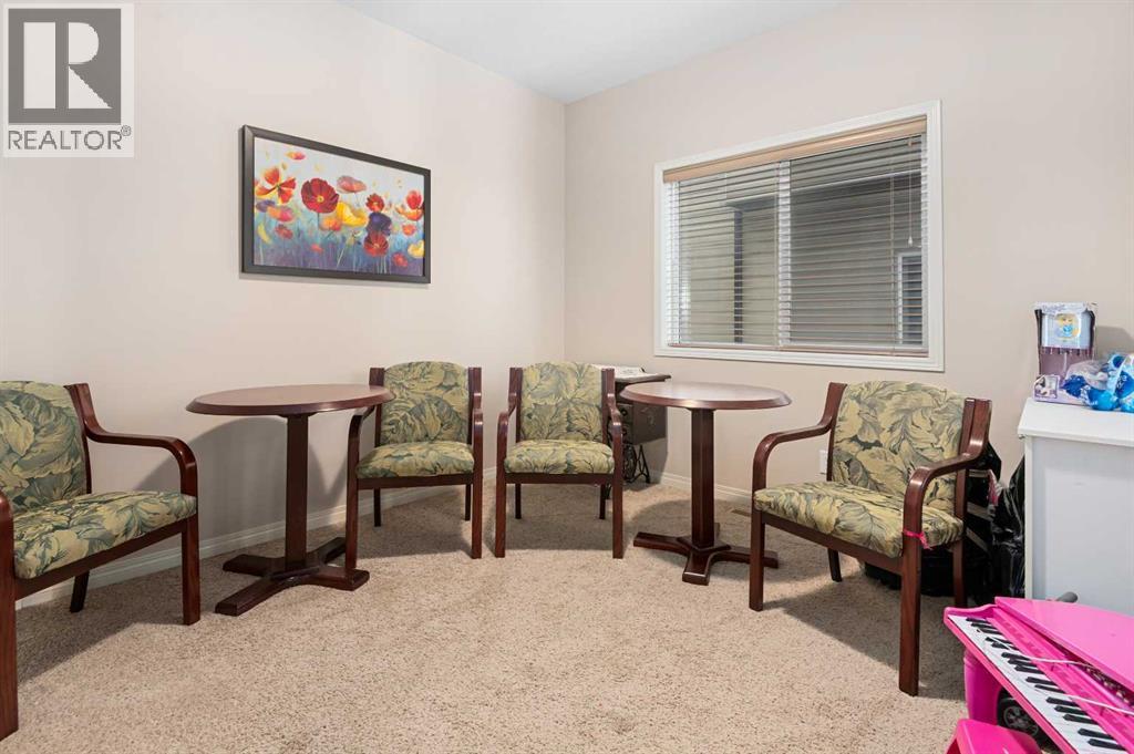 79 Pantego Way Nw, Calgary, Alberta  T3k 0K6 - Photo 19 - A2292908