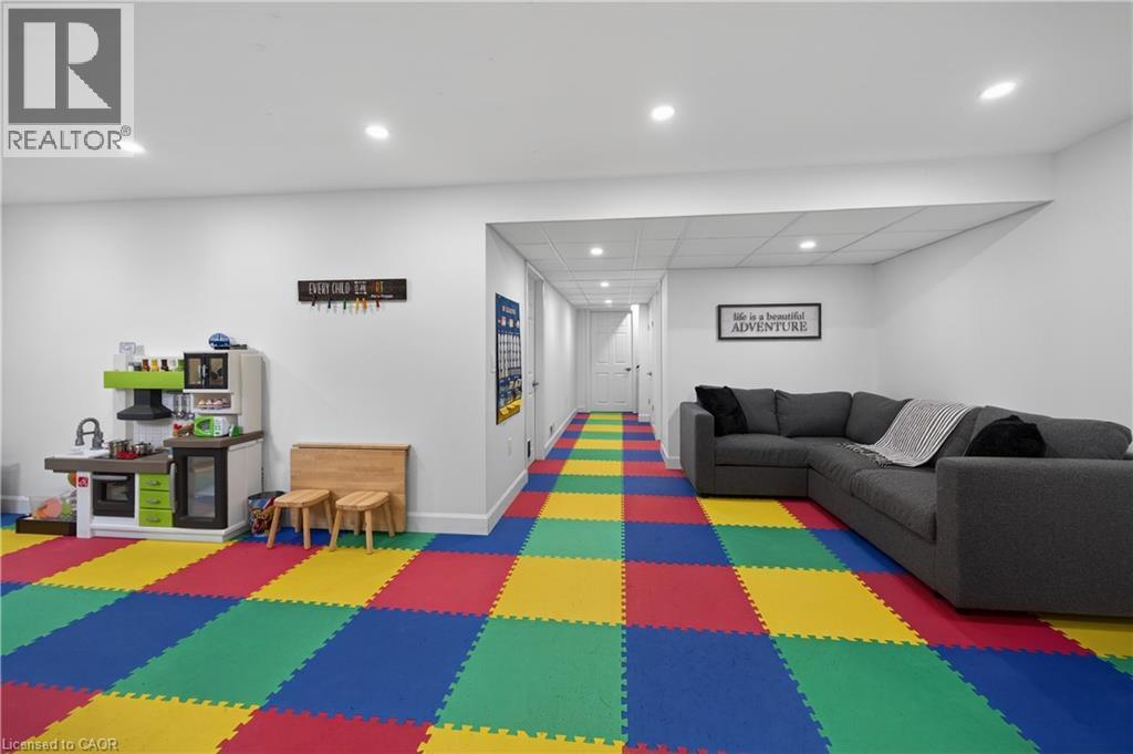 300 Pinehill Drive, Stoney Creek, Ontario  L0R 1P0 - Photo 41 - 40816157