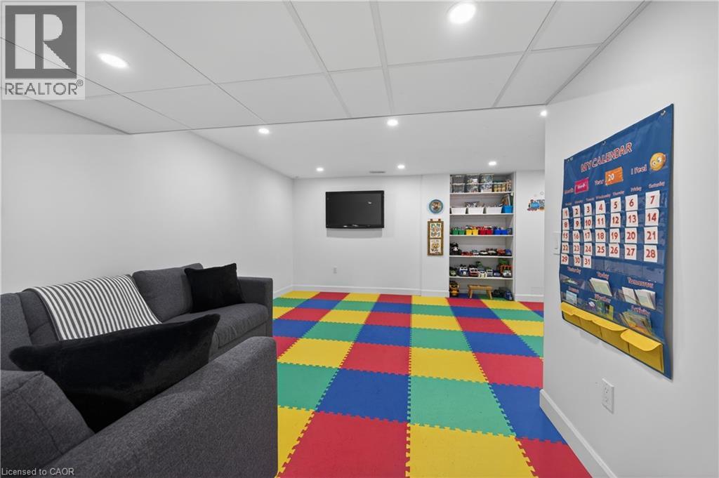 300 Pinehill Drive, Stoney Creek, Ontario  L0R 1P0 - Photo 38 - 40816157