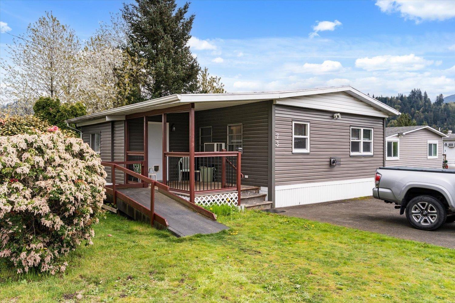 73 45640 Watson Road, Garrison Crossing, Chilliwack, British Columbia  V2R 3P8 - Photo 2 - R3113430