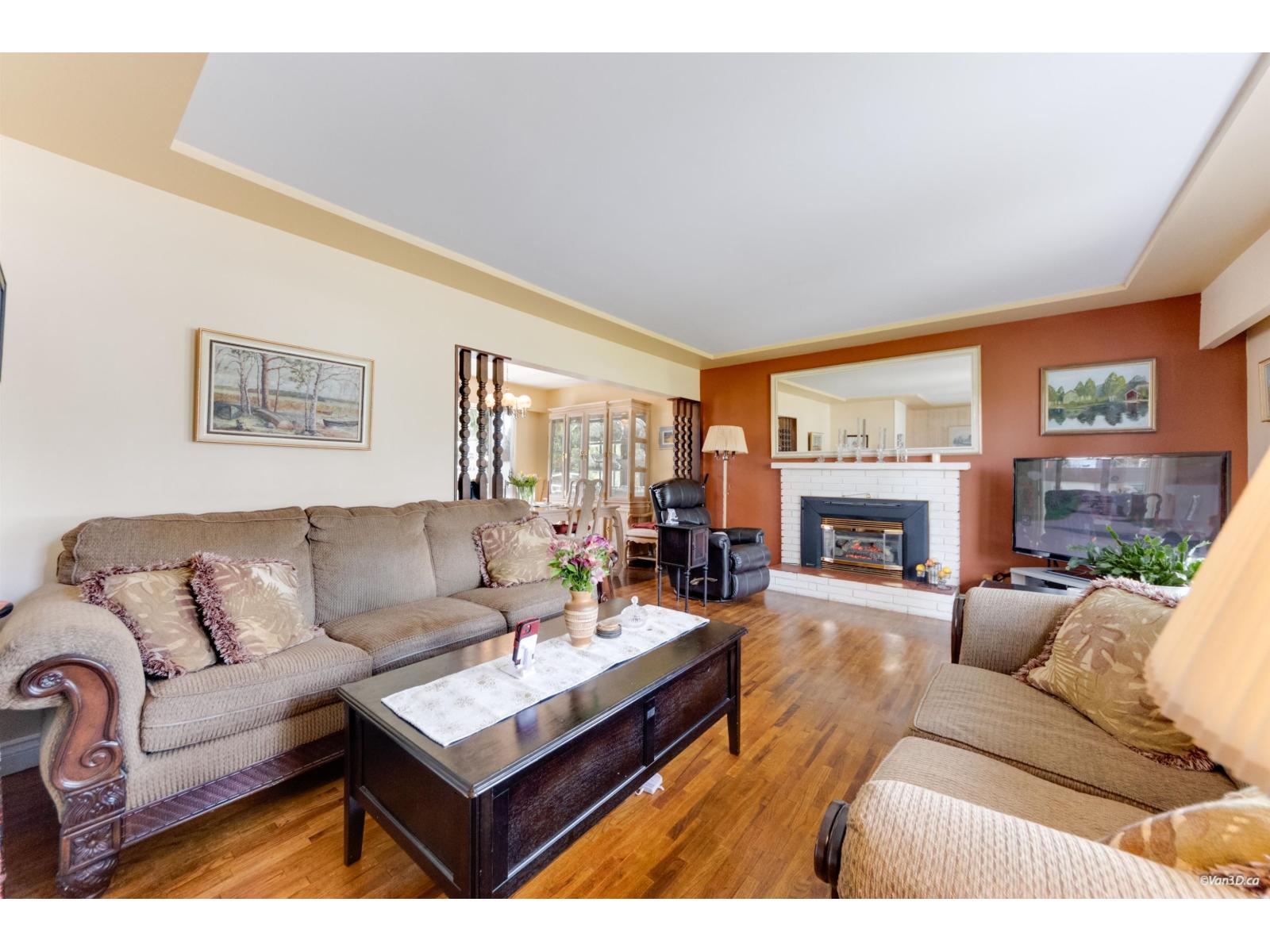 10962 145a Street, Surrey, British Columbia  V3R 3S4 - Photo 3 - R3113282