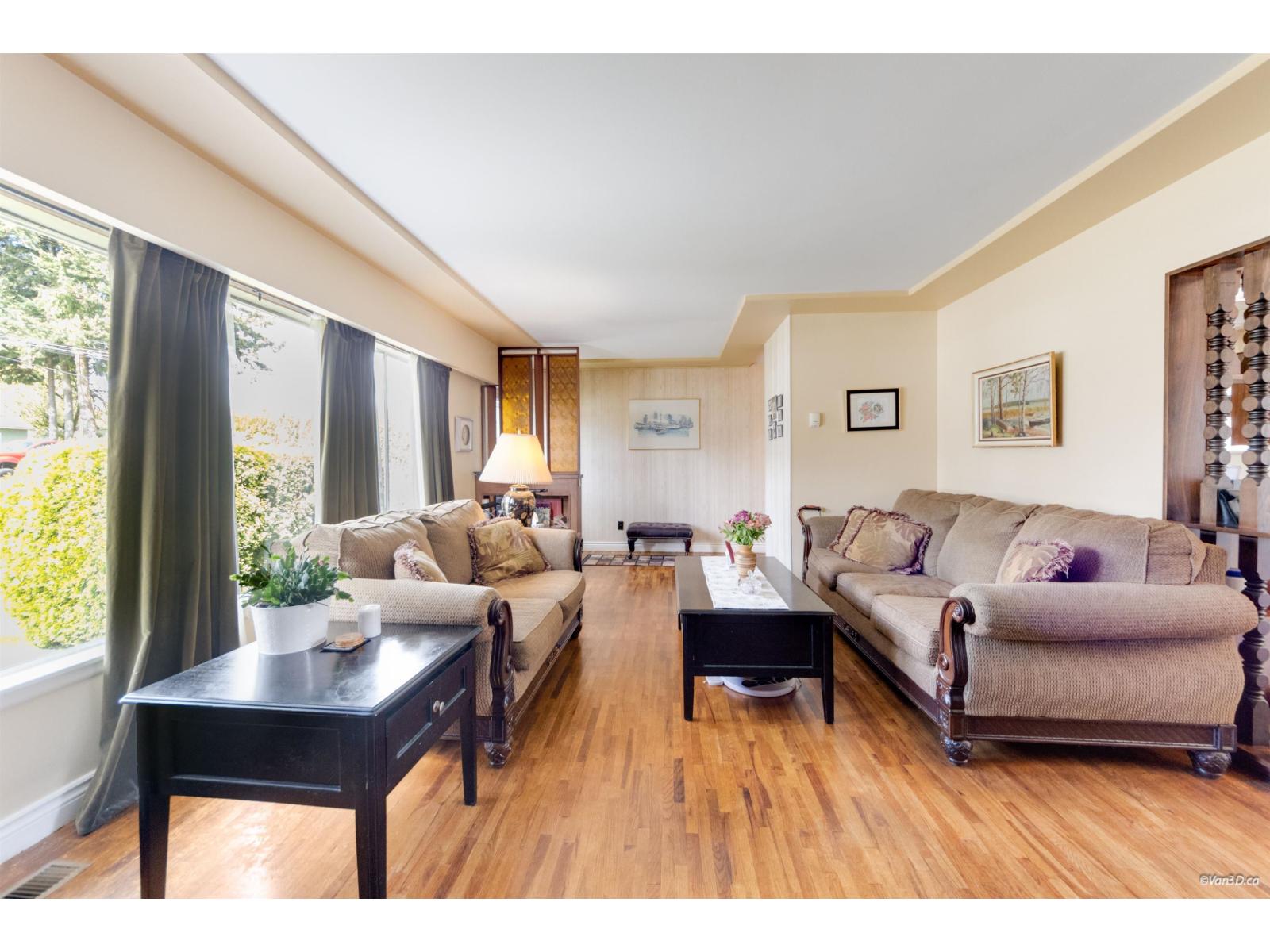 10962 145a Street, Surrey, British Columbia  V3R 3S4 - Photo 5 - R3113282