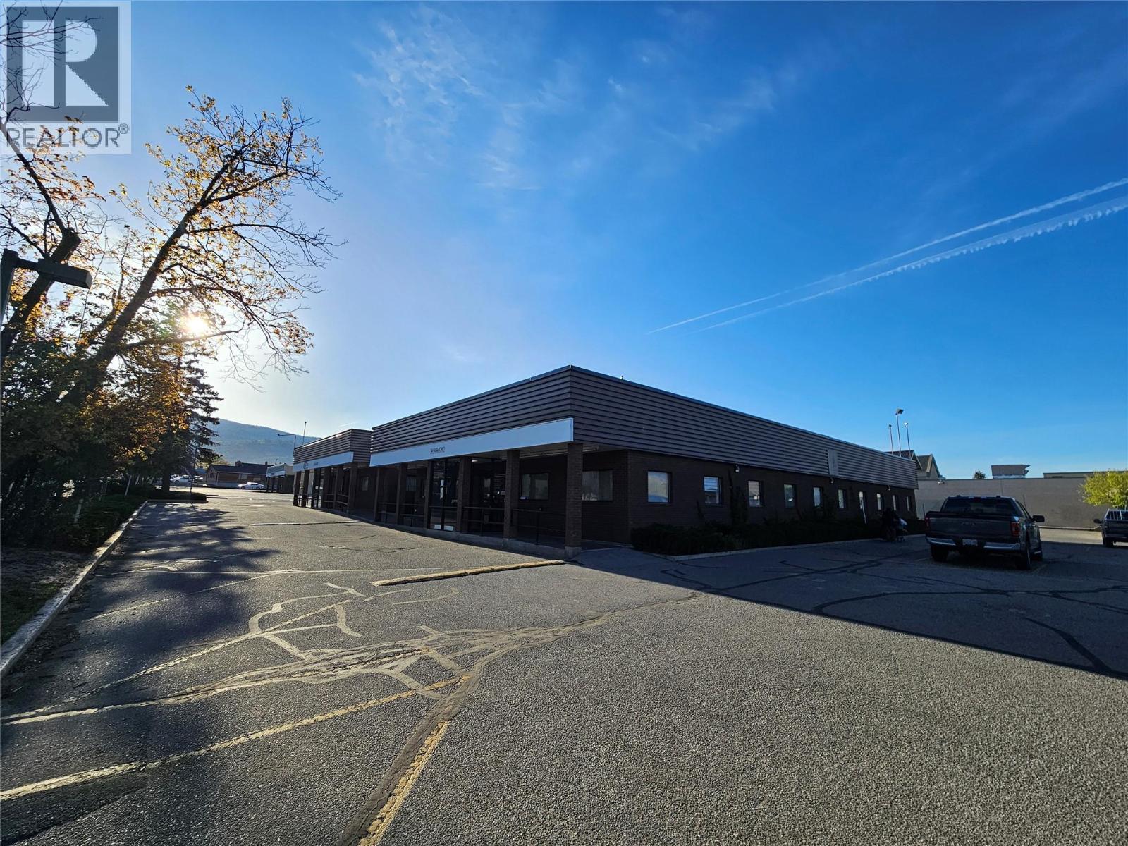 40 Calgary Avenue Penticton Photo 22