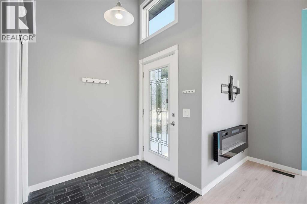 28 Covington Close NE, Calgary, Alberta  T3K 4M2 - Photo 6 - A2300484