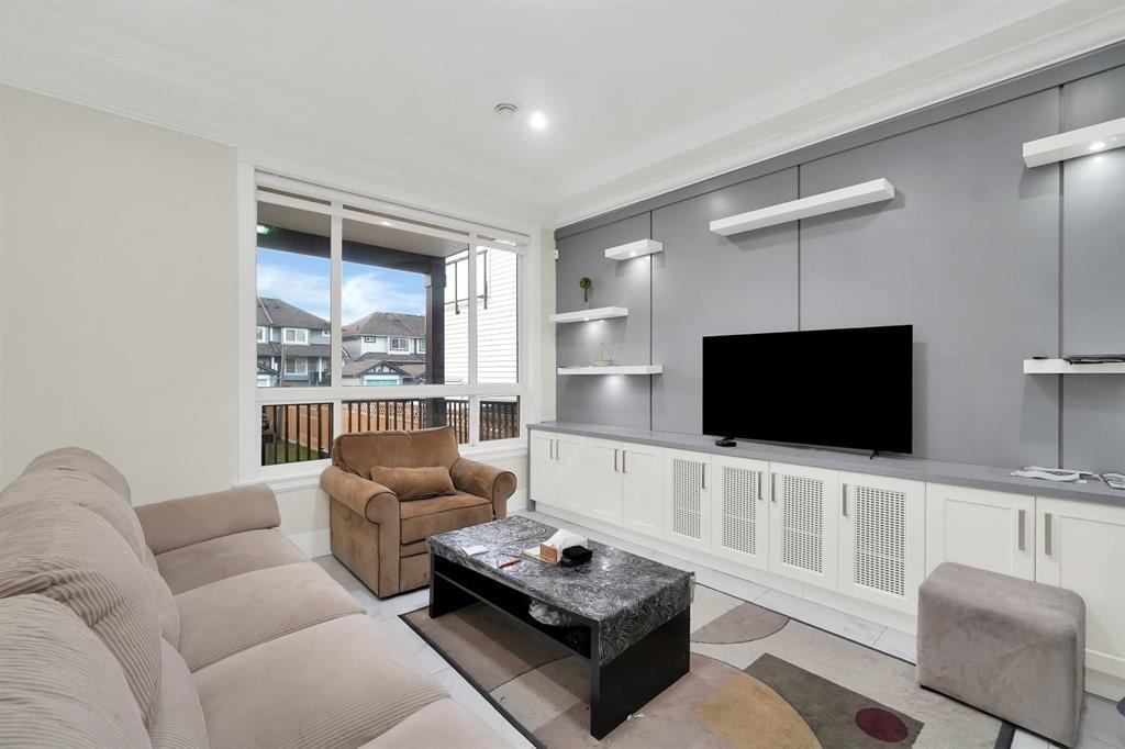 6655 121a Street, Surrey, British Columbia  V3W 0H8 - Photo 4 - R3063331