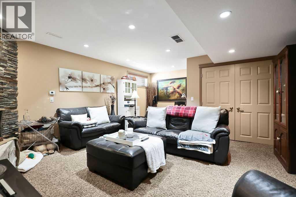 49 Spring Meadows Bay, Okotoks, Alberta  T1S 2G8 - Photo 19 - A2302953