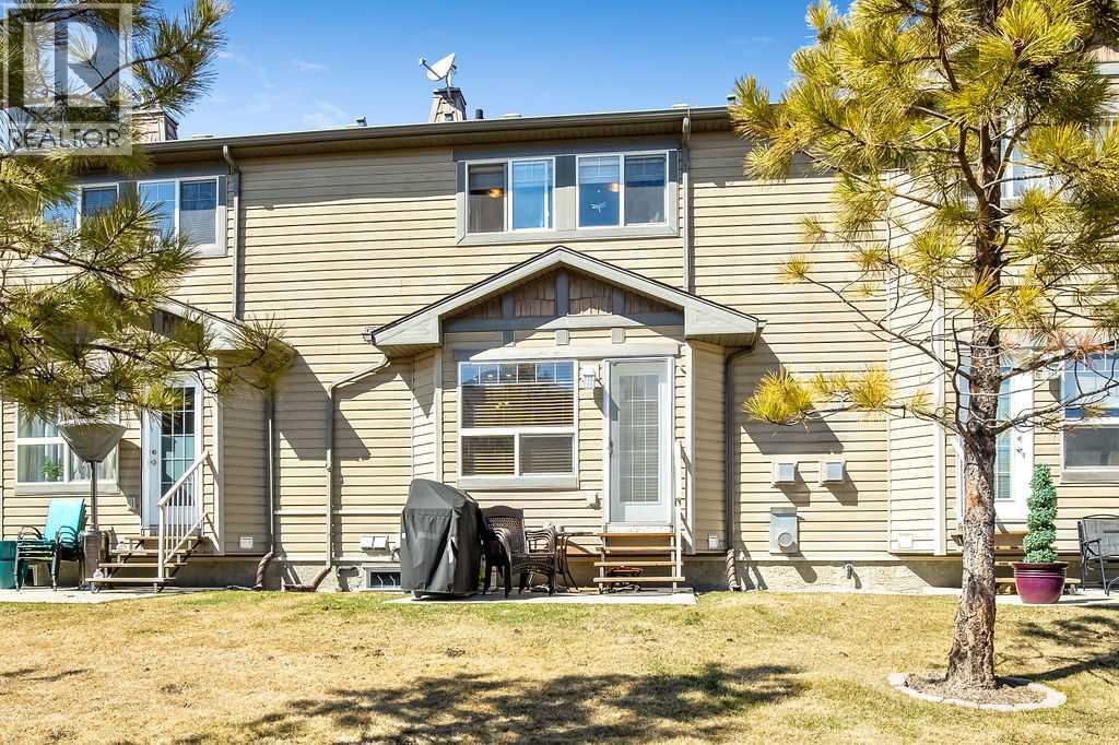 49 Spring Meadows Bay, Okotoks, Alberta  T1S 2G8 - Photo 24 - A2302953