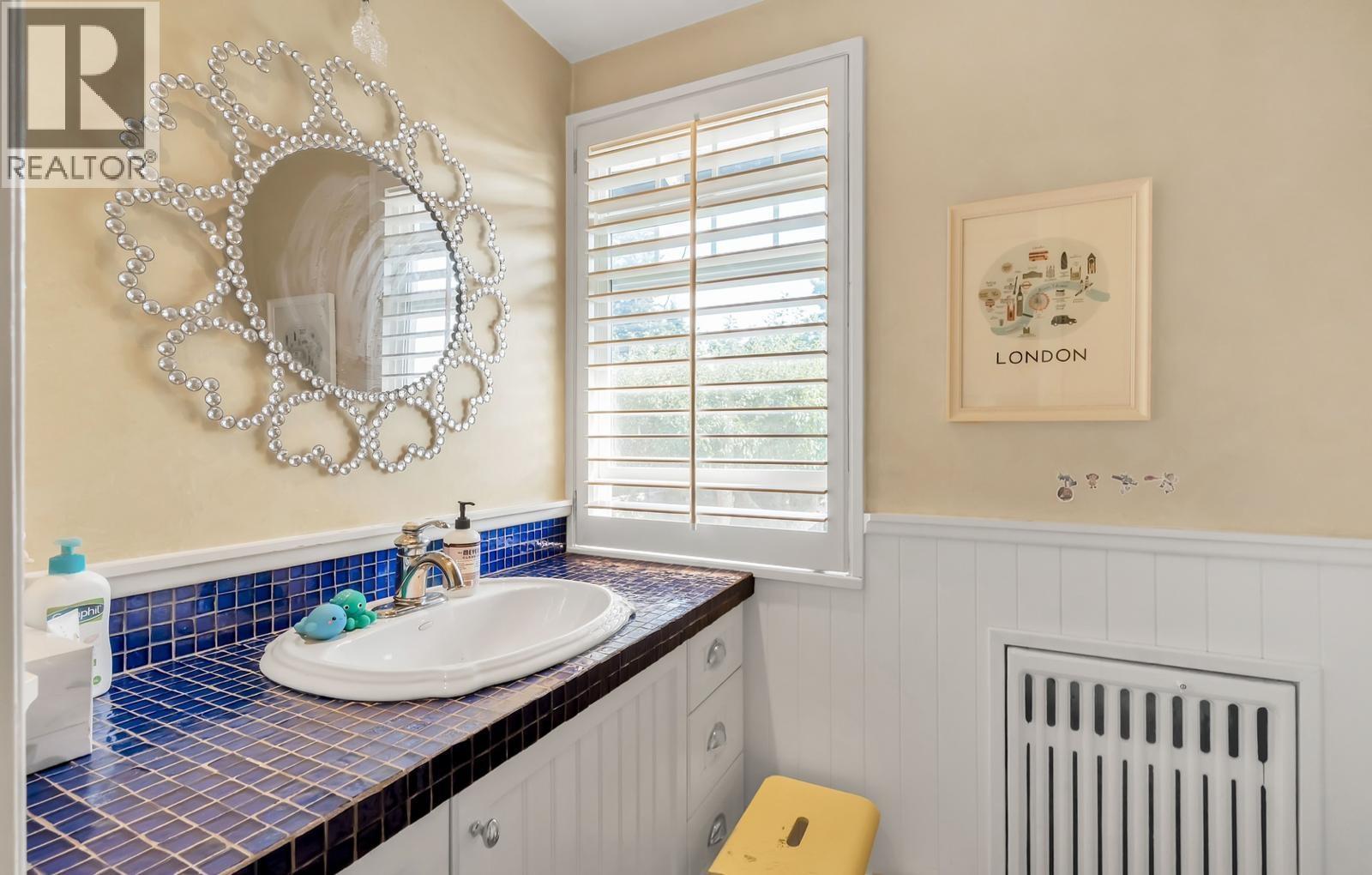 1670 W 49th Avenue, Vancouver, British Columbia  V6M 2S1 - Photo 14 - R3113425