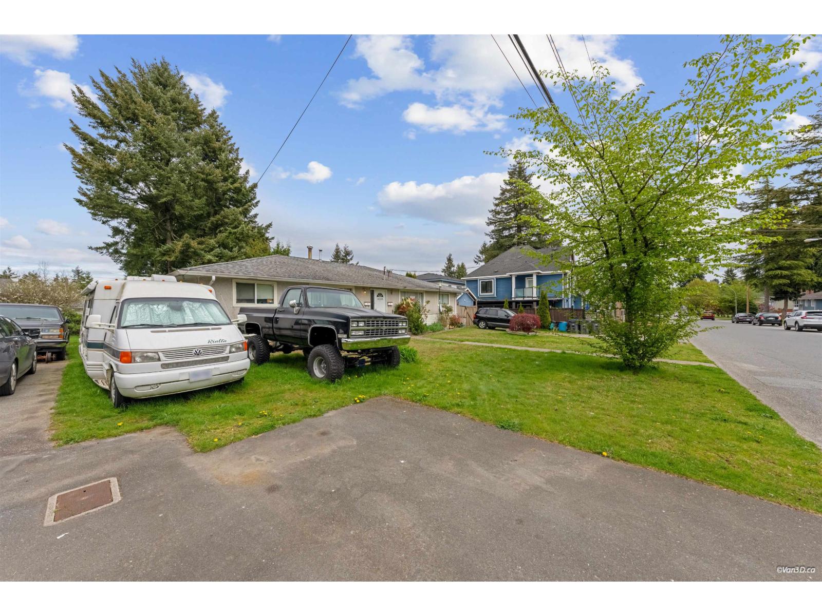 A&b 12569 99 Avenue, Surrey, British Columbia  V3V 2P4 - Photo 3 - R3113324