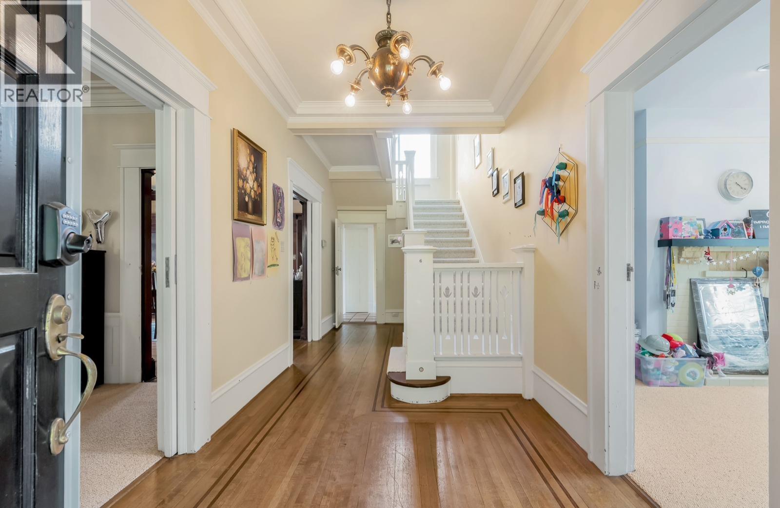 1670 W 49th Avenue, Vancouver, British Columbia  V6M 2S1 - Photo 4 - R3113425