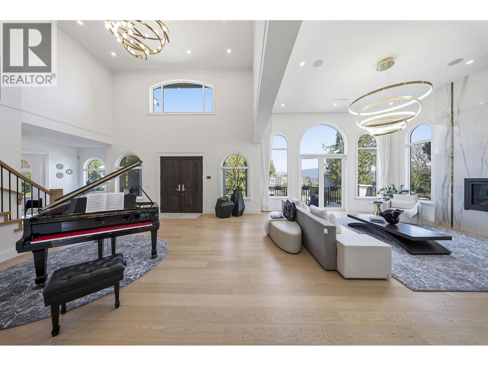 7415 Lambeth Drive, Burnaby, British Columbia  V5E 4B4 - Photo 13 - R3113437