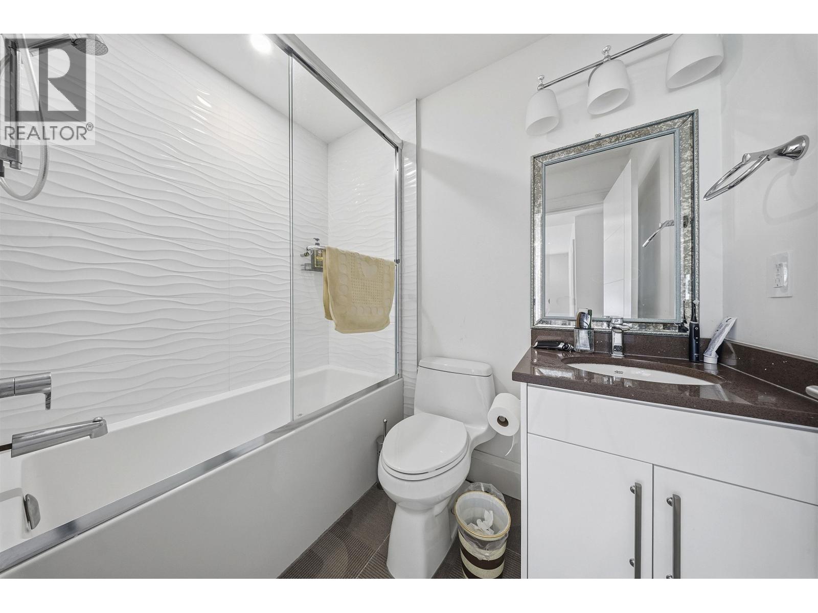 7415 Lambeth Drive, Burnaby, British Columbia  V5E 4B4 - Photo 35 - R3113437