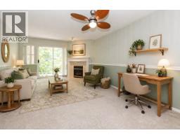 302 22722 LOUGHEED HIGHWAY, Maple Ridge, British Columbia