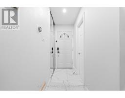 9 - 18 COTTON DOWNWAY, Toronto, Ontario