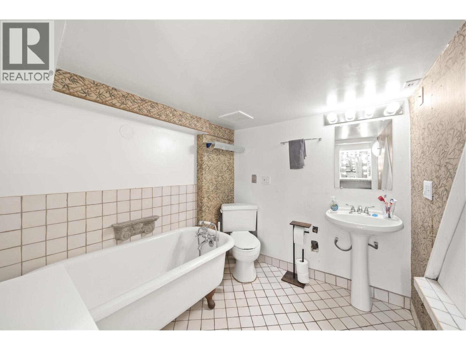 Unknown Address, ,    - Photo 34 - R3113532