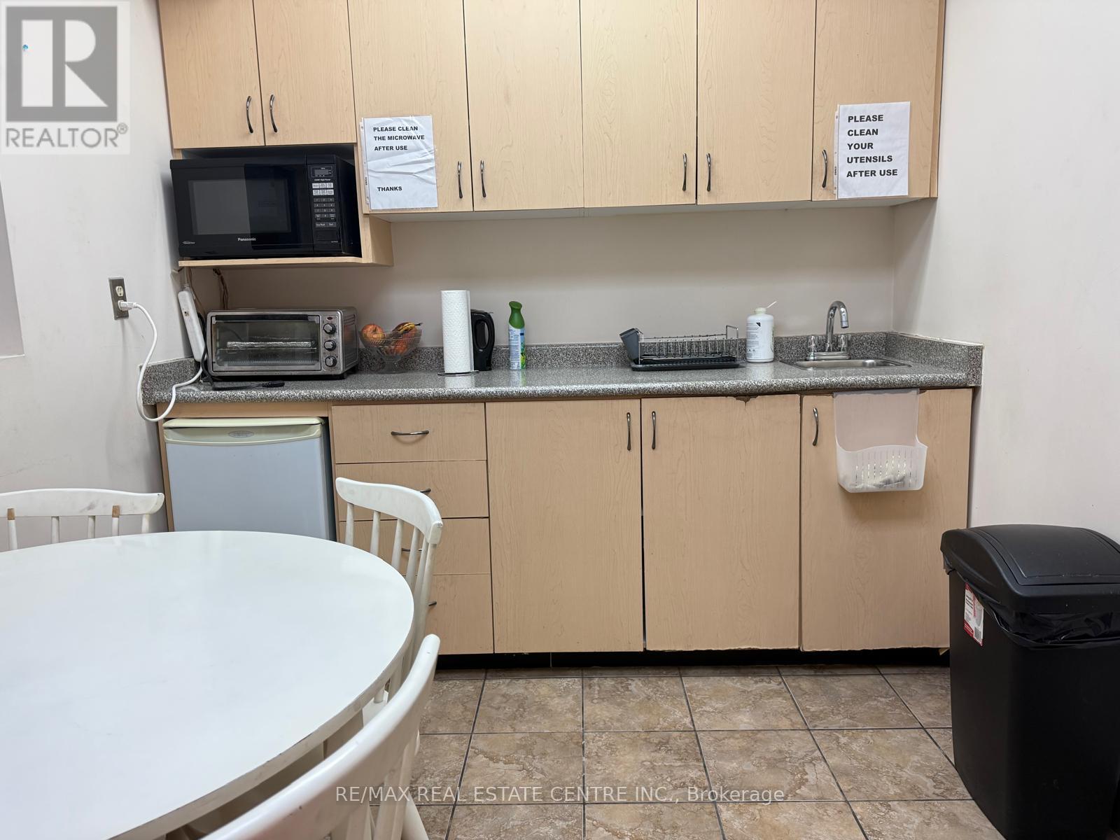 17 - 351 Parkhurst Square, Brampton, Ontario  L6T 0C2 - Photo 6 - W11941837