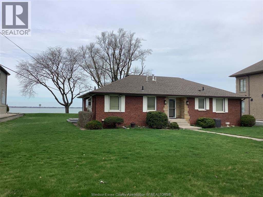 11506 Riverside, Windsor, Ontario  N8P 1A4 - Photo 2 - 26008673