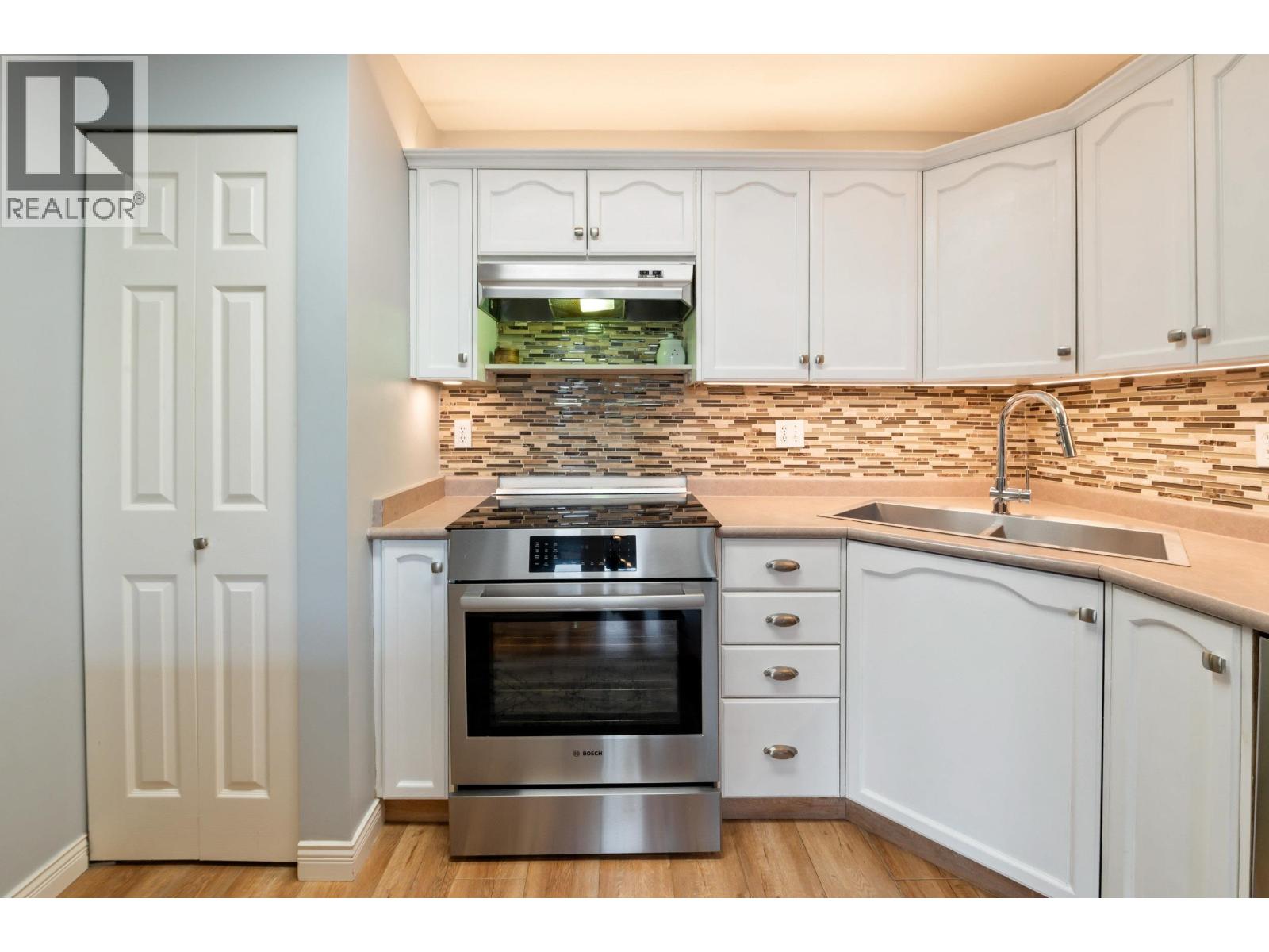 606 301 Maude Road, Port Moody, British Columbia  V3H 5B1 - Photo 9 - R3113348