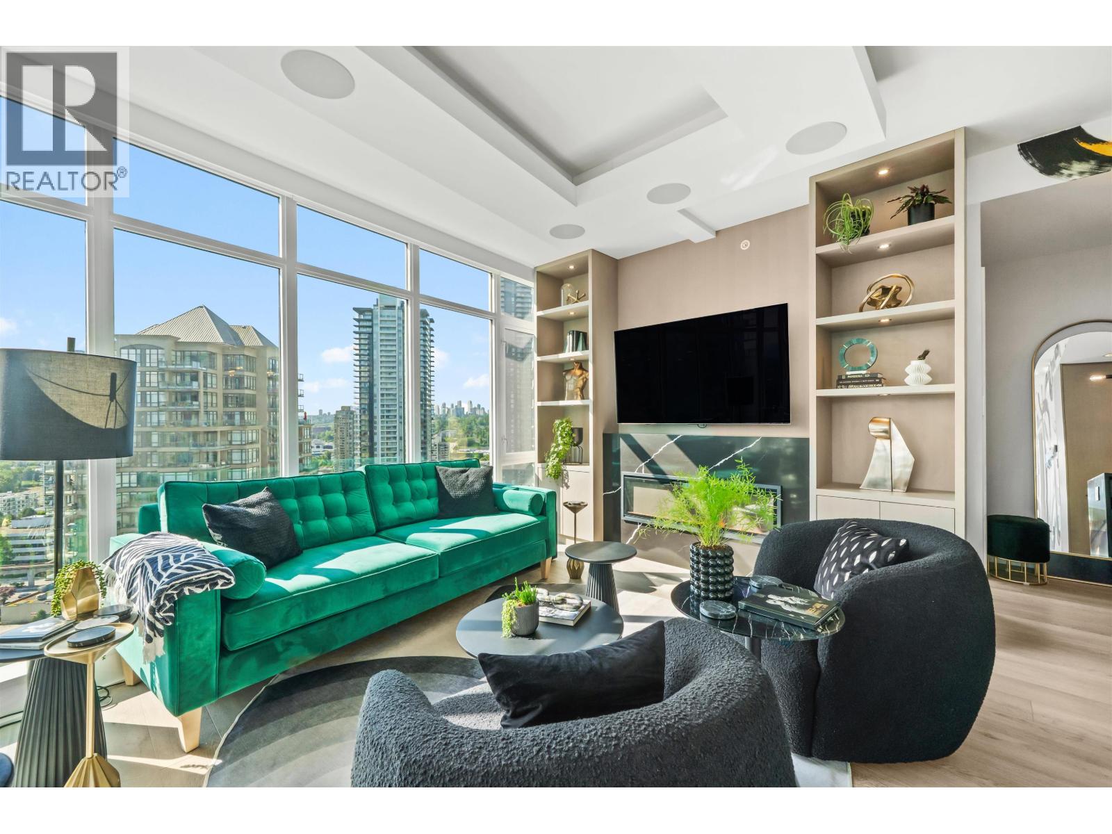 2110 1788 Gilmore Avenue, Burnaby, British Columbia  V5C 0L5 - Photo 1 - R3113461