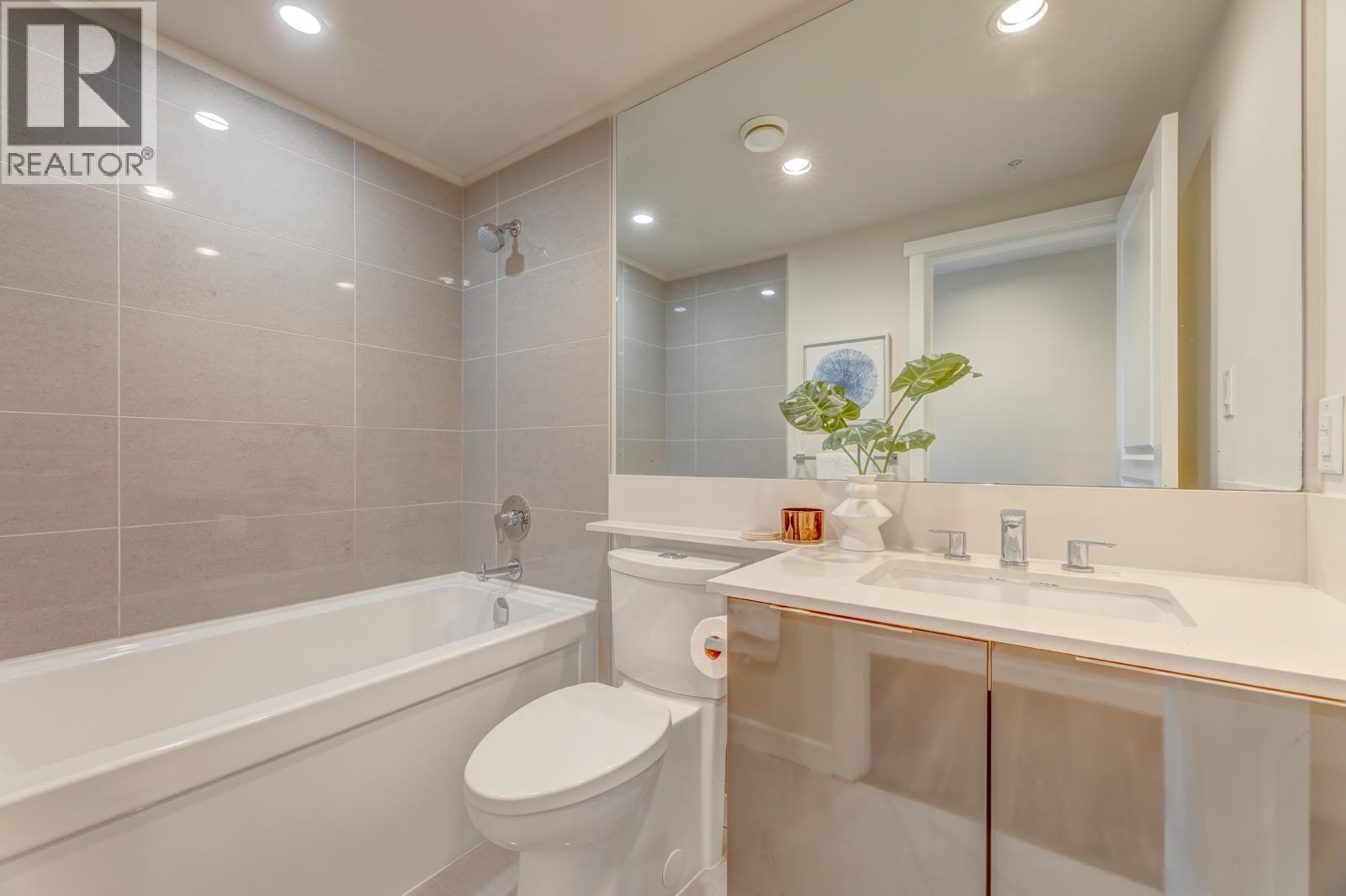 403 3100 Windsor Gate, Coquitlam, British Columbia  V3B 0P3 - Photo 19 - R3113469