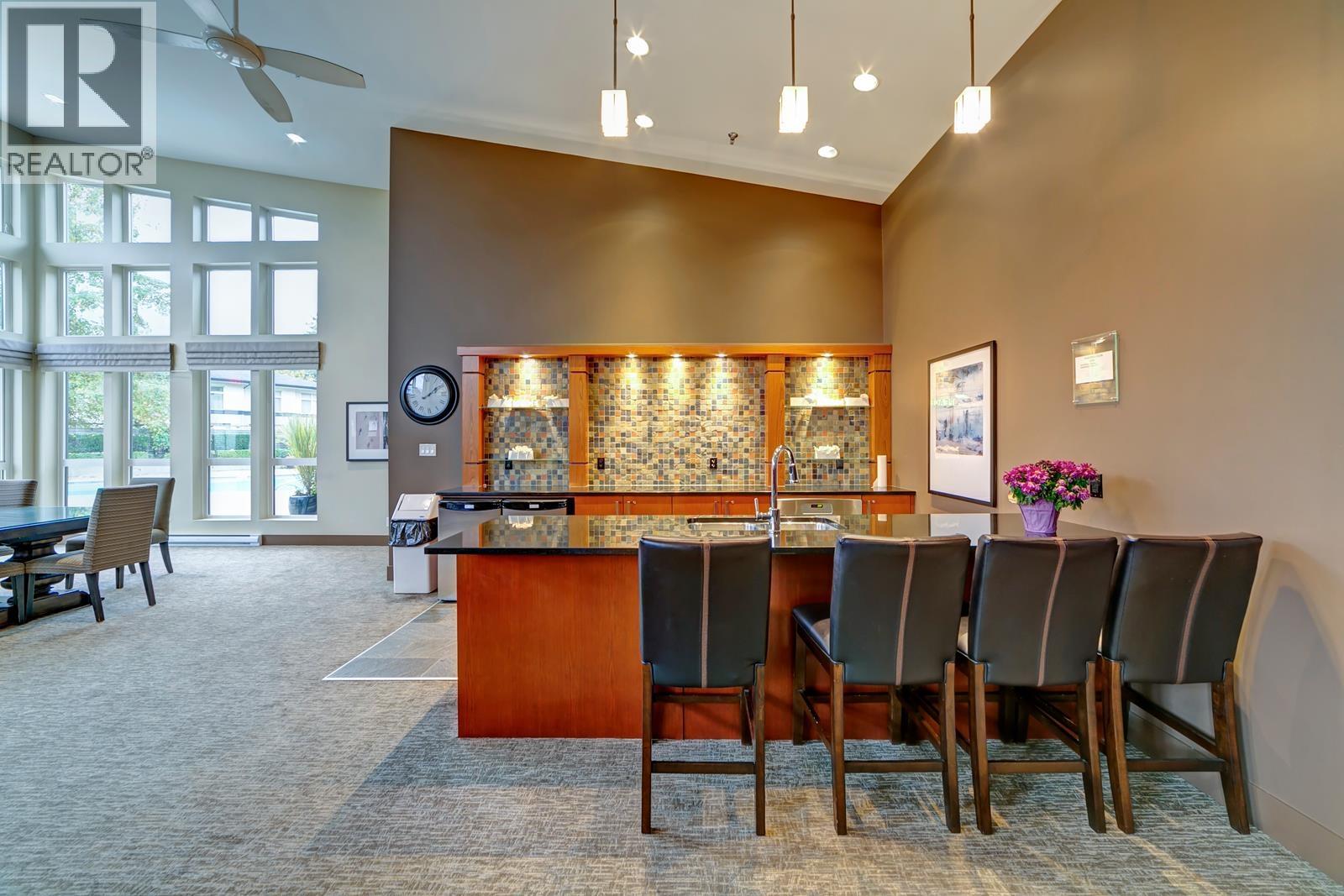 403 3100 Windsor Gate, Coquitlam, British Columbia  V3B 0P3 - Photo 33 - R3113469