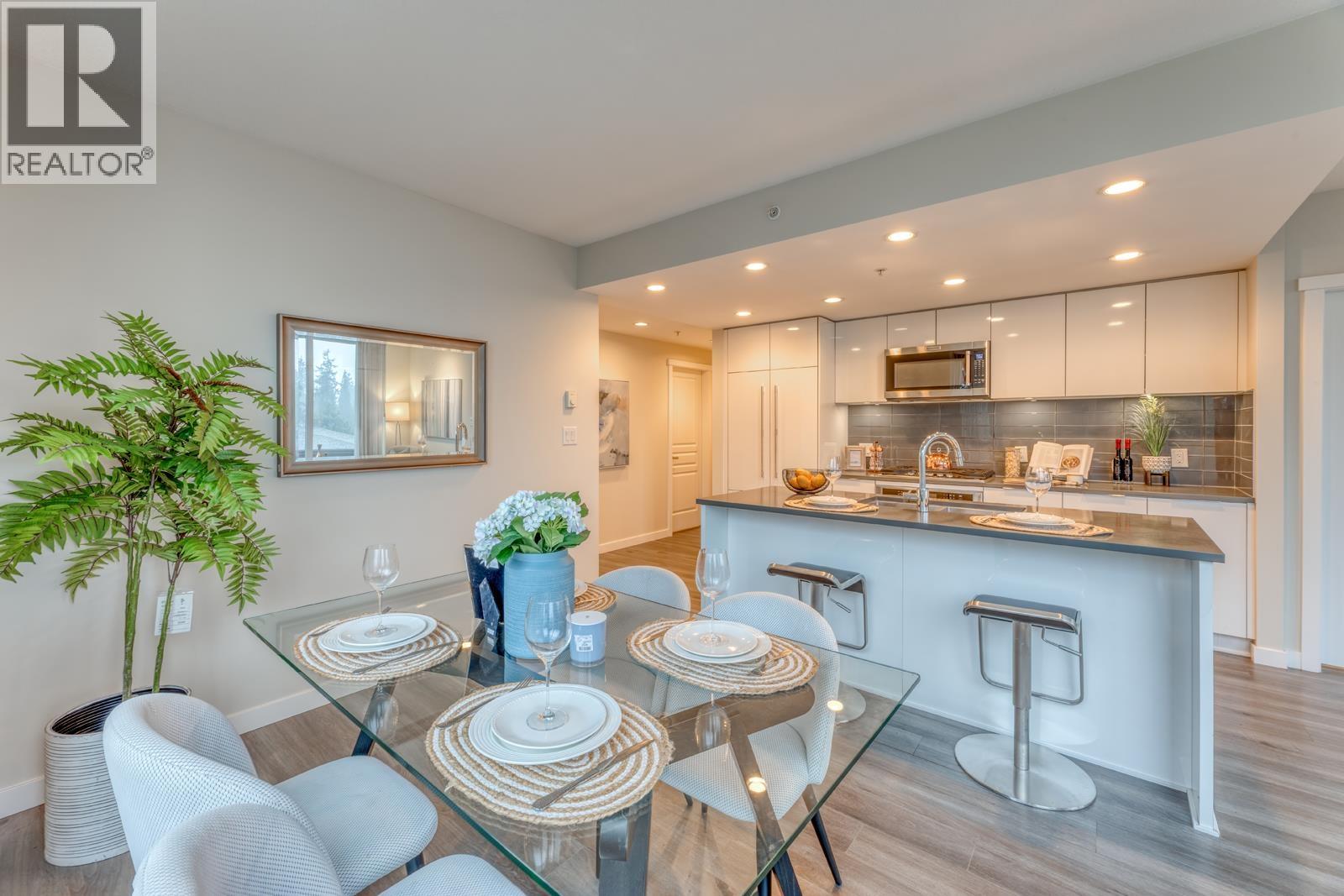 403 3100 Windsor Gate, Coquitlam, British Columbia  V3B 0P3 - Photo 8 - R3113469