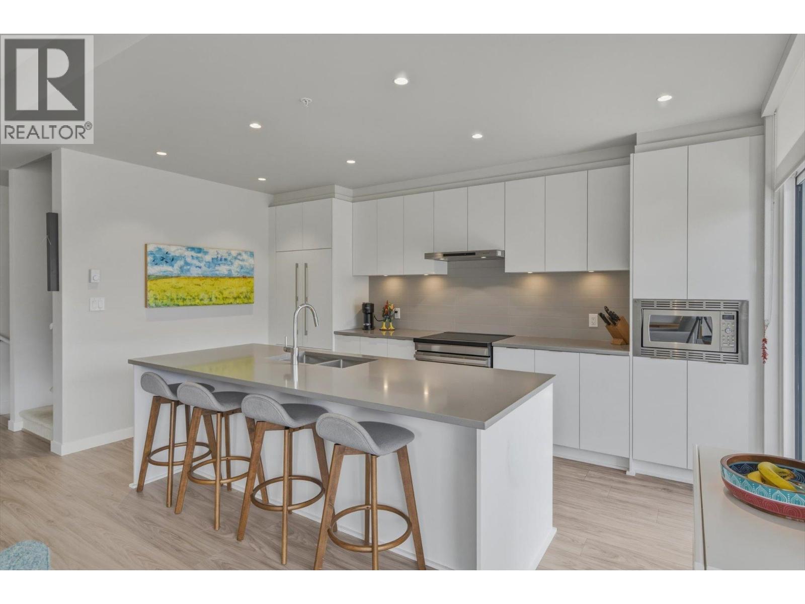 41235 Highline Place, Squamish, British Columbia  V8B 1C2 - Photo 11 - R3113479